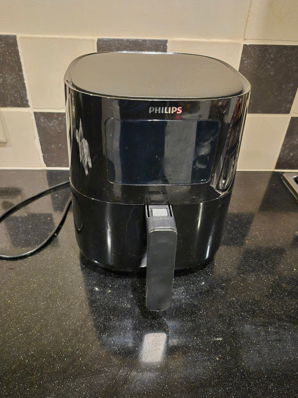 Philips Airfryer XL. Bak sluit niet goed zie foto 4., Witgoed en Apparatuur, Airfryers, Ophalen, Gebruikt, Airfryer XL, 750 t/m 999 gram