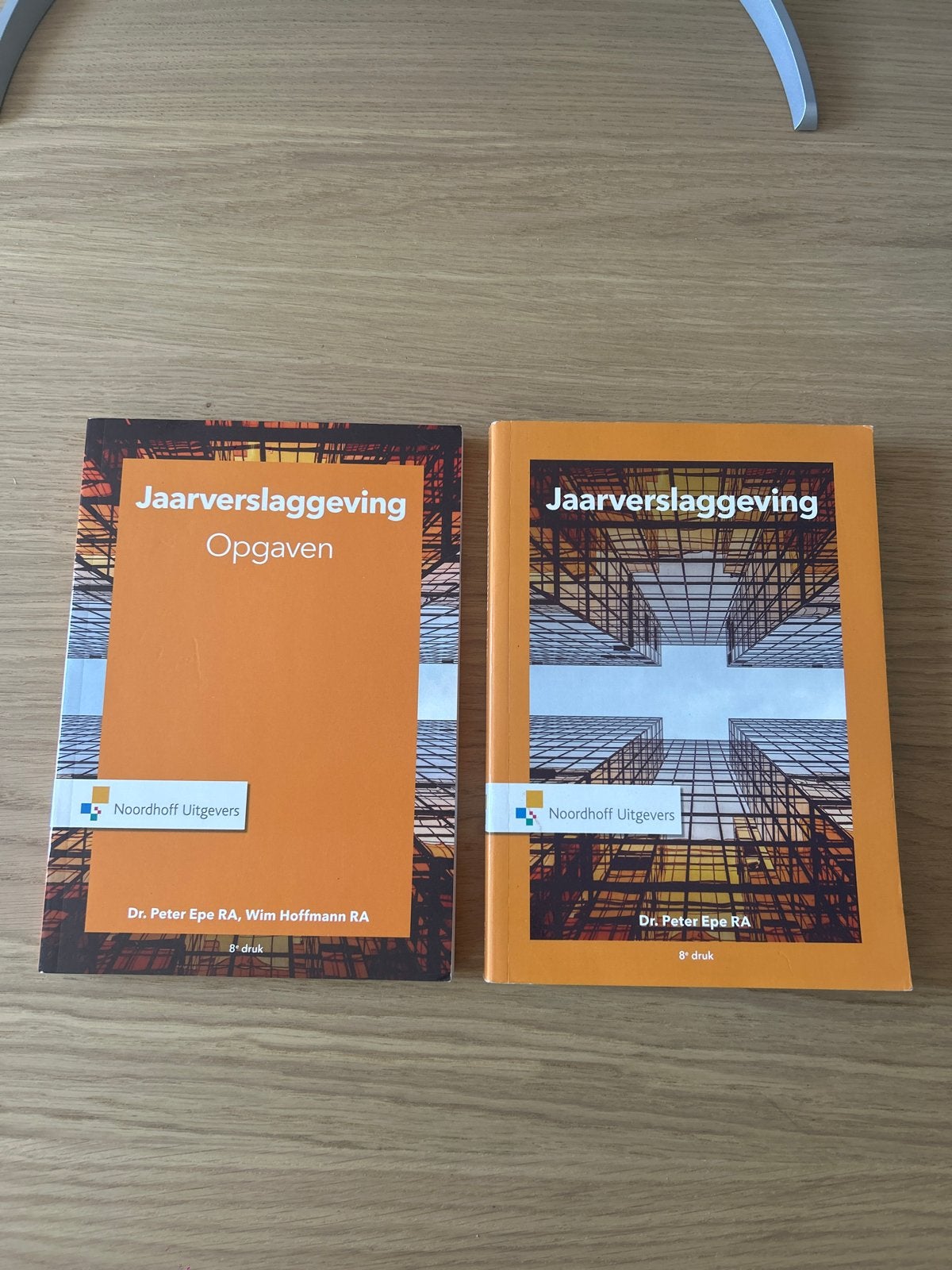 Jaarverslaggeving Boeken - Dr. Peter Epe RA, Wim Hoffmann RA, Ophalen of Verzenden, Gamma, Zo goed als nieuw, WO