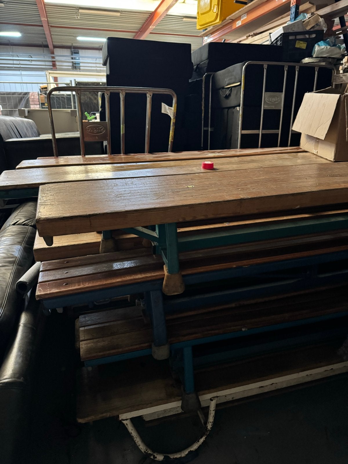 8x gymbank / Turnbank met wieltjes - Goede staat, Huis en Inrichting, Ophalen, Blauw, Hout, Eén