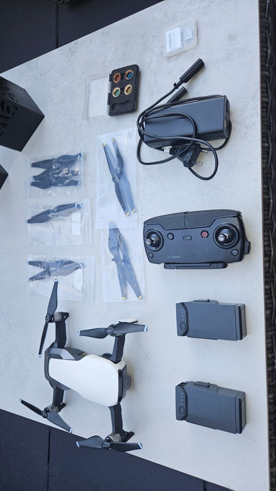 DJI Mavic Air Fly More Combo - Complete set met extra's, Ophalen of Verzenden, Zo goed als nieuw