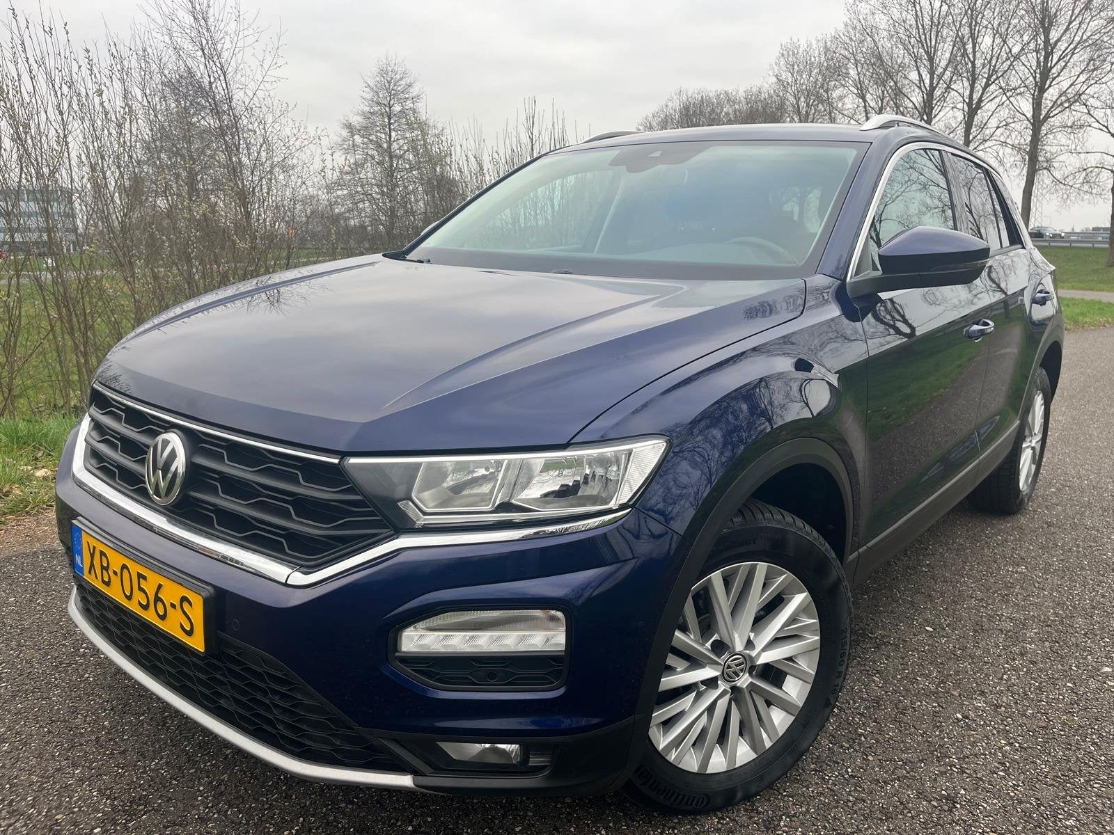 Volkswagen T-Roc 1.0 TSI Style (bj 2018), Auto's, Volkswagen, Voorwielaandrijving, Gebruikt, Euro 6, Blauw