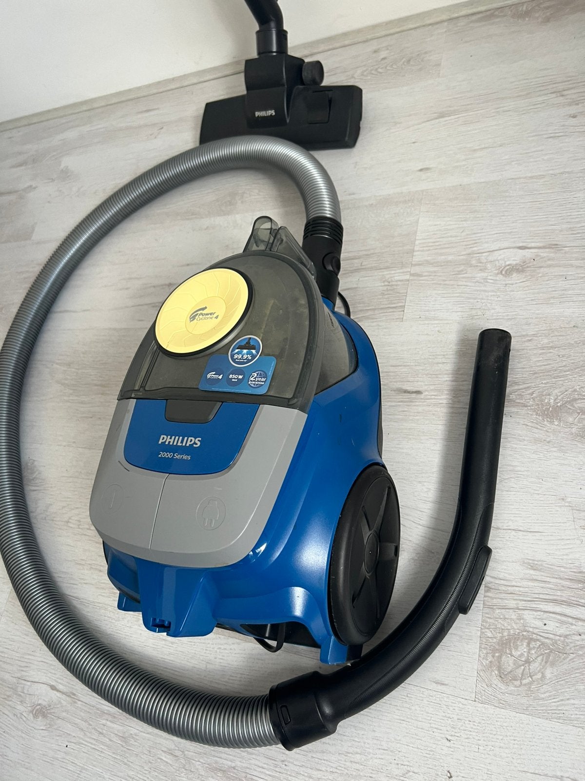 Philips Stofzuiger (vacuum cleaner), Ophalen, Zo goed als nieuw