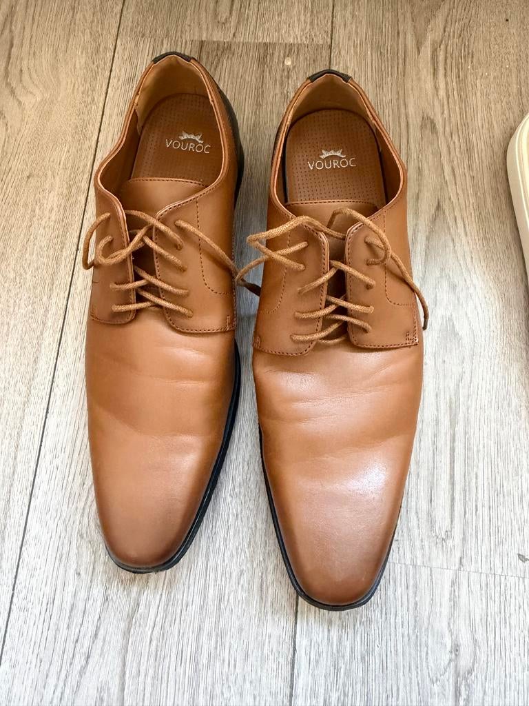 Unieke vegan cactusleren schoenen - VOUROC, Ophalen of Verzenden, Zo goed als nieuw, Bruin, Veterschoenen