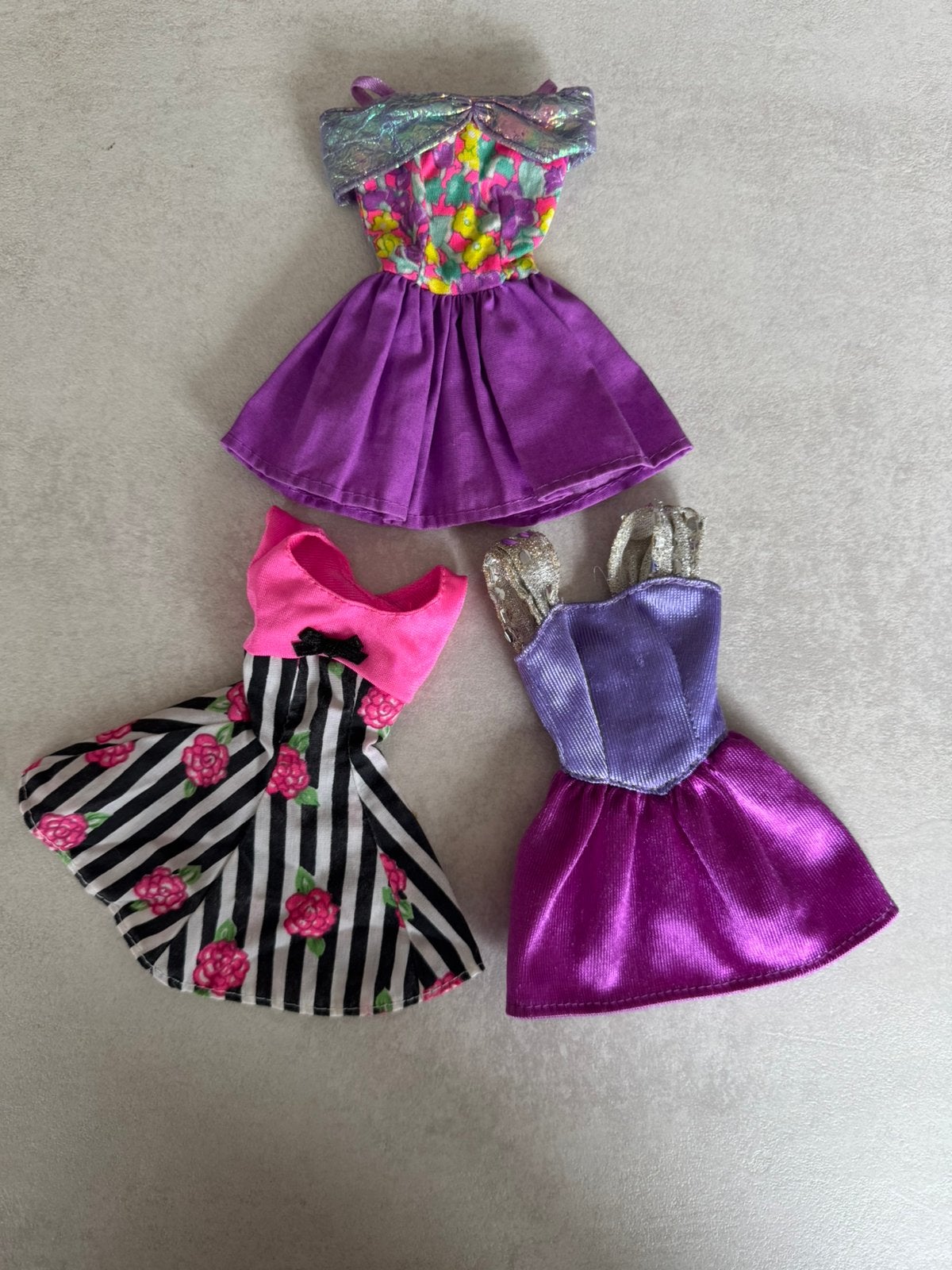Barbie jurkjes jaren 90, Ophalen of Verzenden, Gebruikt, Kleertjes