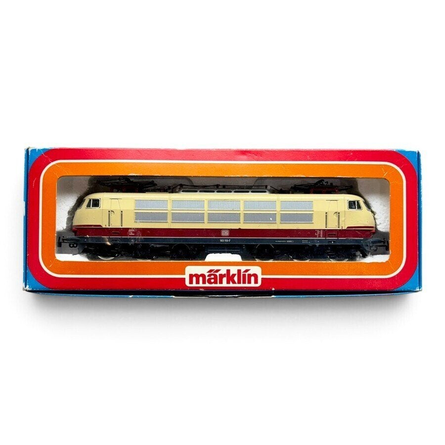 Marklin locomotief, nr. 3354, in doos.