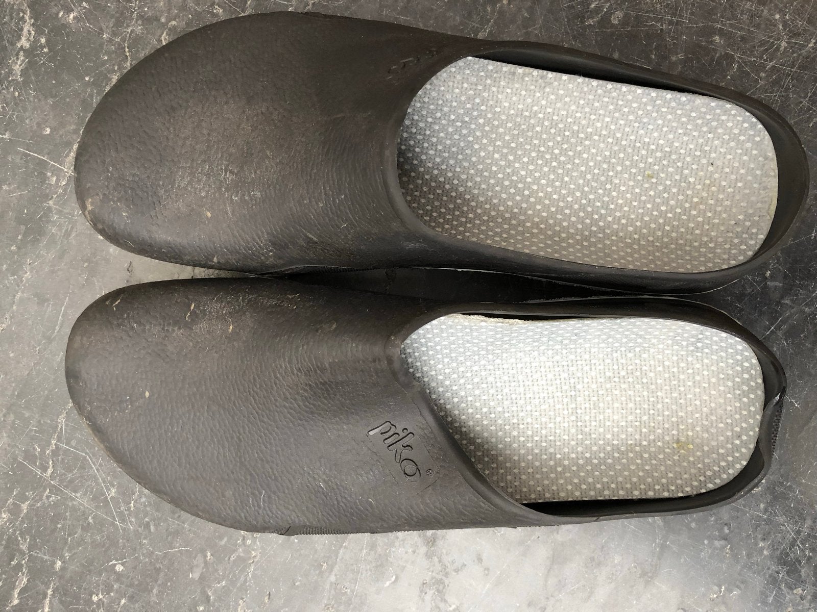 Niko klompen, maat 43/44 zwart, Kleding | Heren, Schoenen, Ophalen of Verzenden, Gedragen, Zwart, Klompen