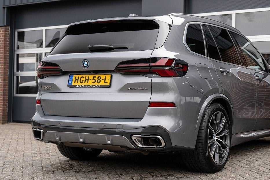 BMW X5 xDrive50e M Sport | Panorama | Comfort Seats | Luchtv, Gebruikt, 2395 kg, Bedrijf, Hybride Elektrisch/Benzine