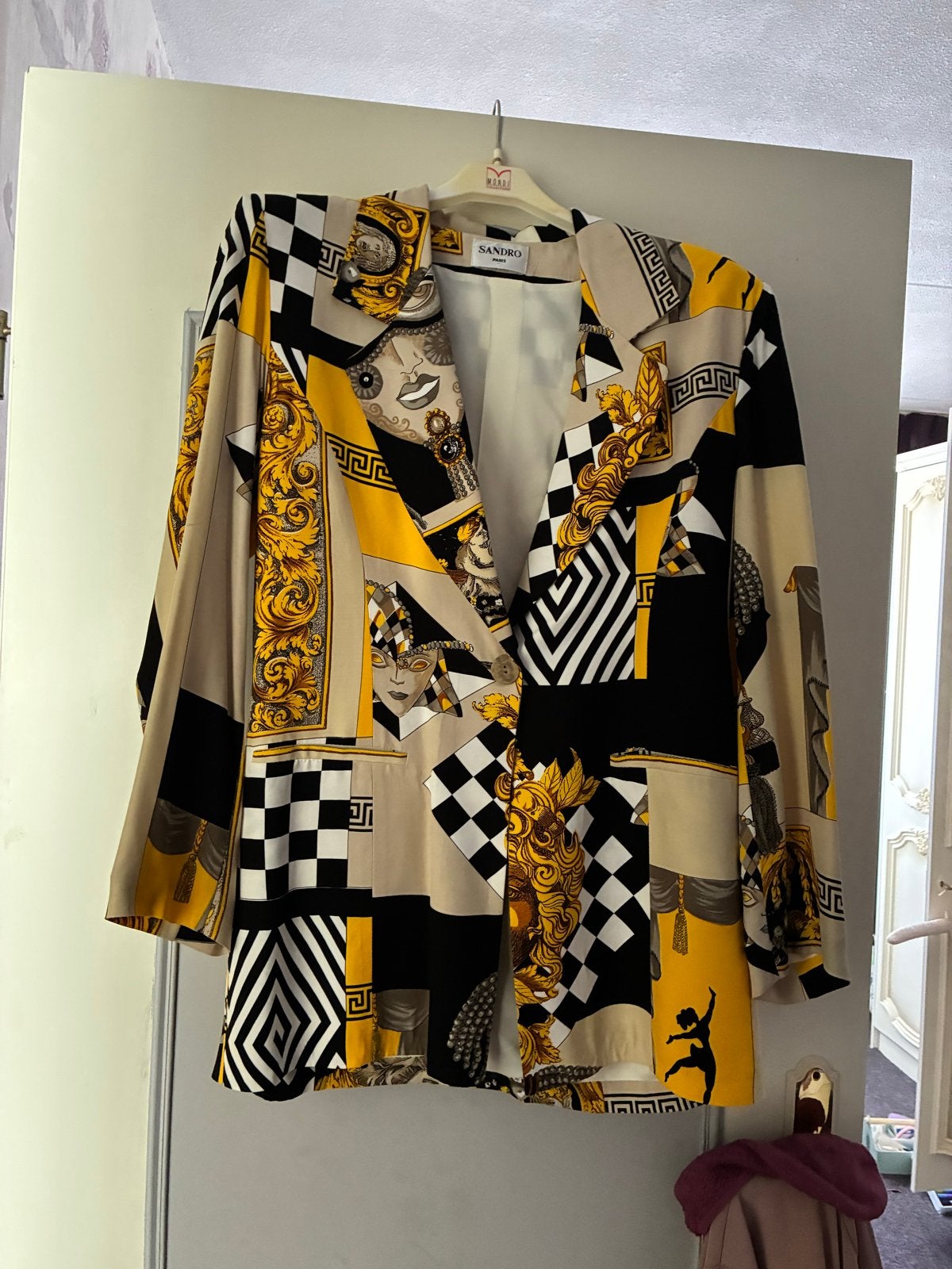 Sandro Paris Dames Colbert Maat 36/38 - Opvallend Design, Kleding | Dames, Jasjes, Kostuums en Pakken, Zwart, Ophalen of Verzenden