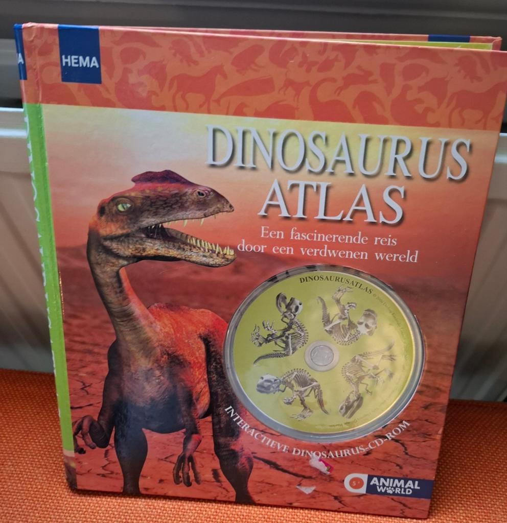 Dinosaurus atlas met CD, Ophalen of Verzenden, Overige thema's, Pons of Mal
