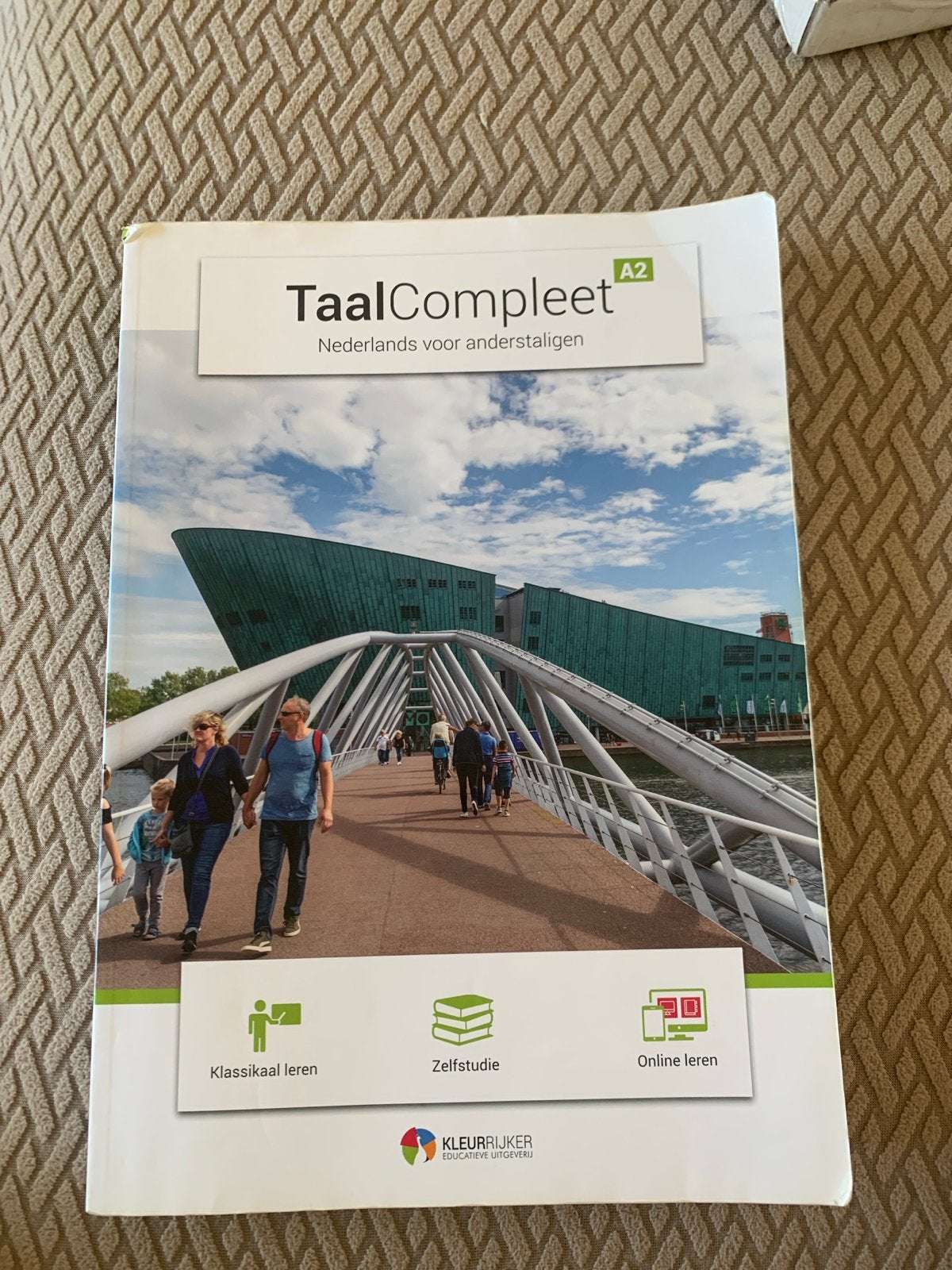 TaalCompleet A2: Nederlands voor anderstaligen, Boeken, Ophalen of Verzenden, Zo goed als nieuw, Non-fictie