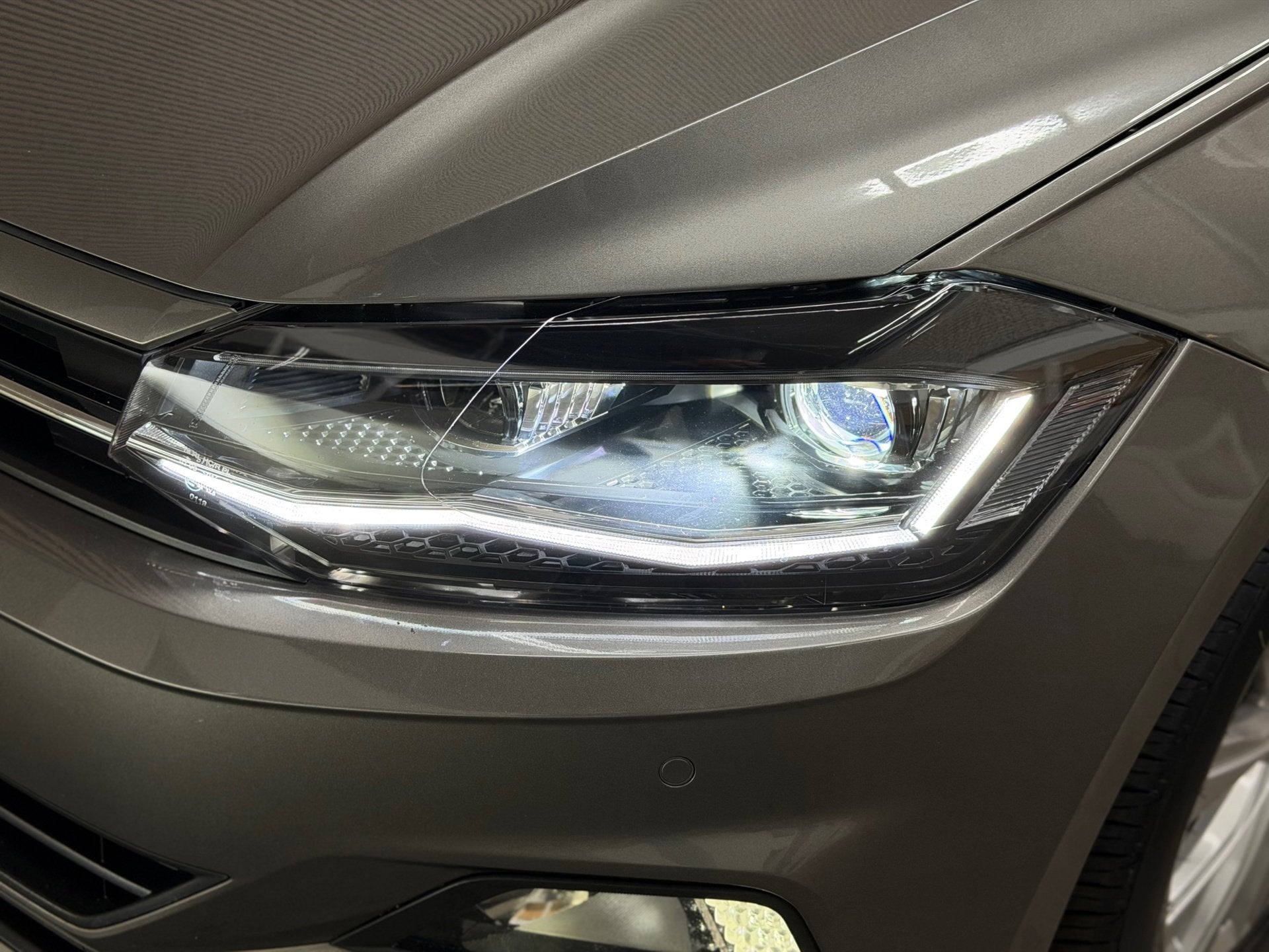 Volkswagen Polo 1.6 TDI R-Line 2019 DSG LED CRUISE NAVI BLUE, Auto's, Gebruikt, 1100 kg, Te koop, Polo
