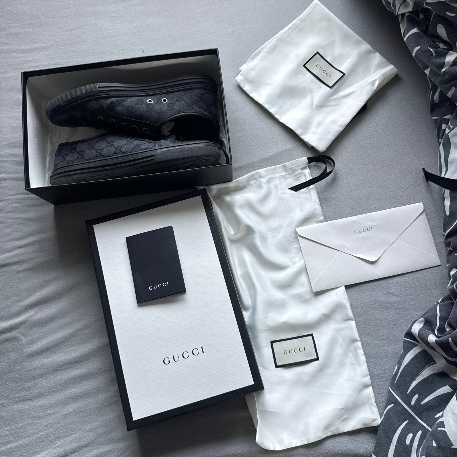 Gucci sneakers, Zwart, Ophalen of Verzenden, Sneakers of Gympen, Zo goed als nieuw