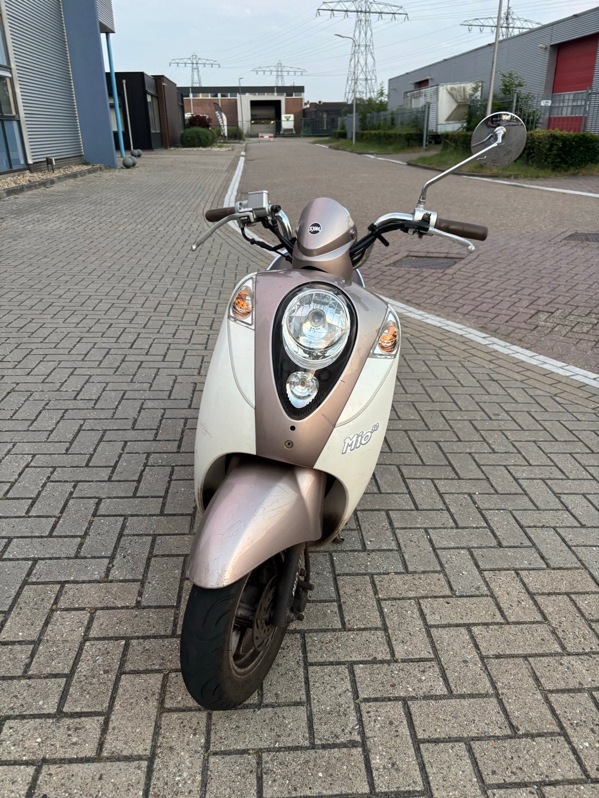 Sym Mio 50 Scooter - Goed onderhouden, Fietsen en Brommers, Brommeronderdelen | Scooters, Ophalen, Gebruikt, Overige typen