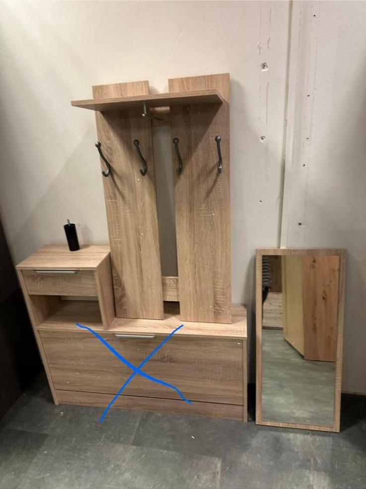 Halmeubel met spiegel en kapstok, Ophalen, Nieuw