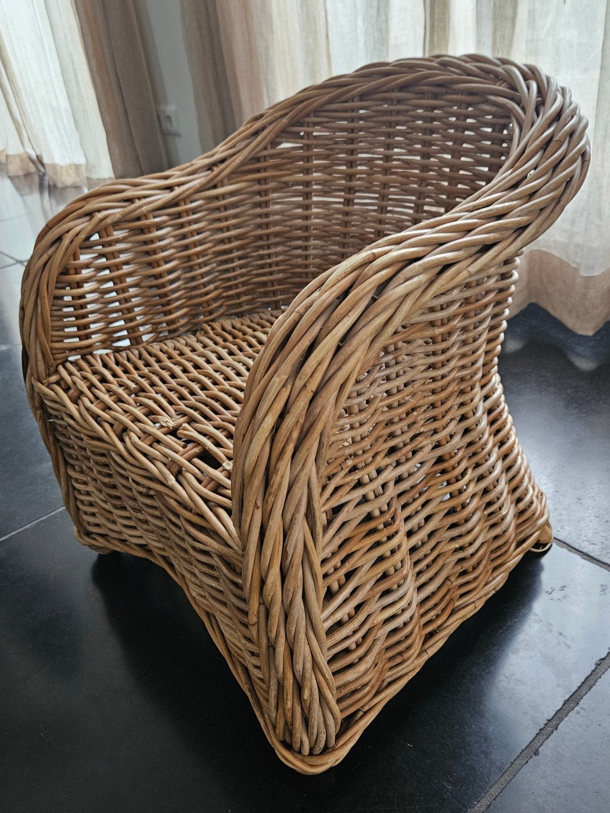 Rotan kinderstoel - Vintage rieten fauteuil, Huis en Inrichting, Ophalen, Gebruikt, Overige kleuren, Riet of Rotan