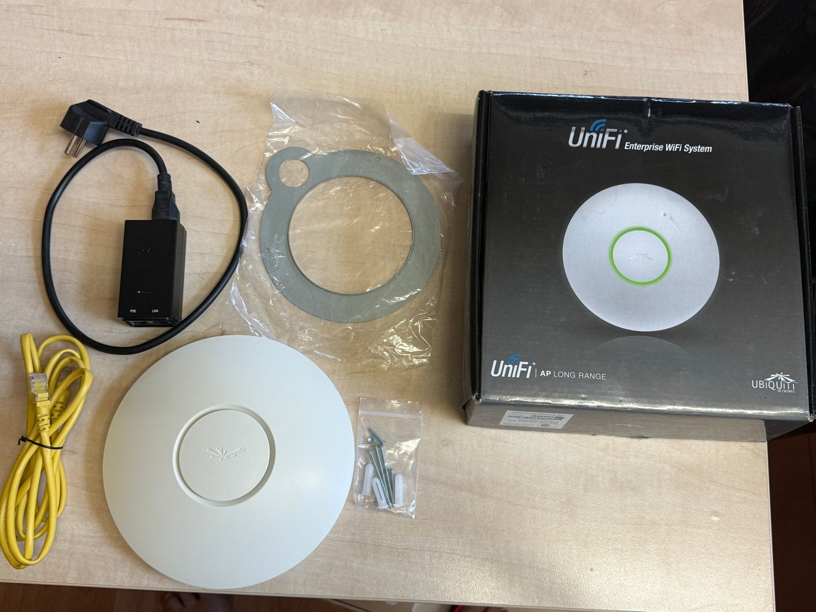 Ubiquiti UniFi AP Long Range (UAP-LR) Access Point, Ophalen of Verzenden, Gebruikt, Router, Ubiquiti UniFi