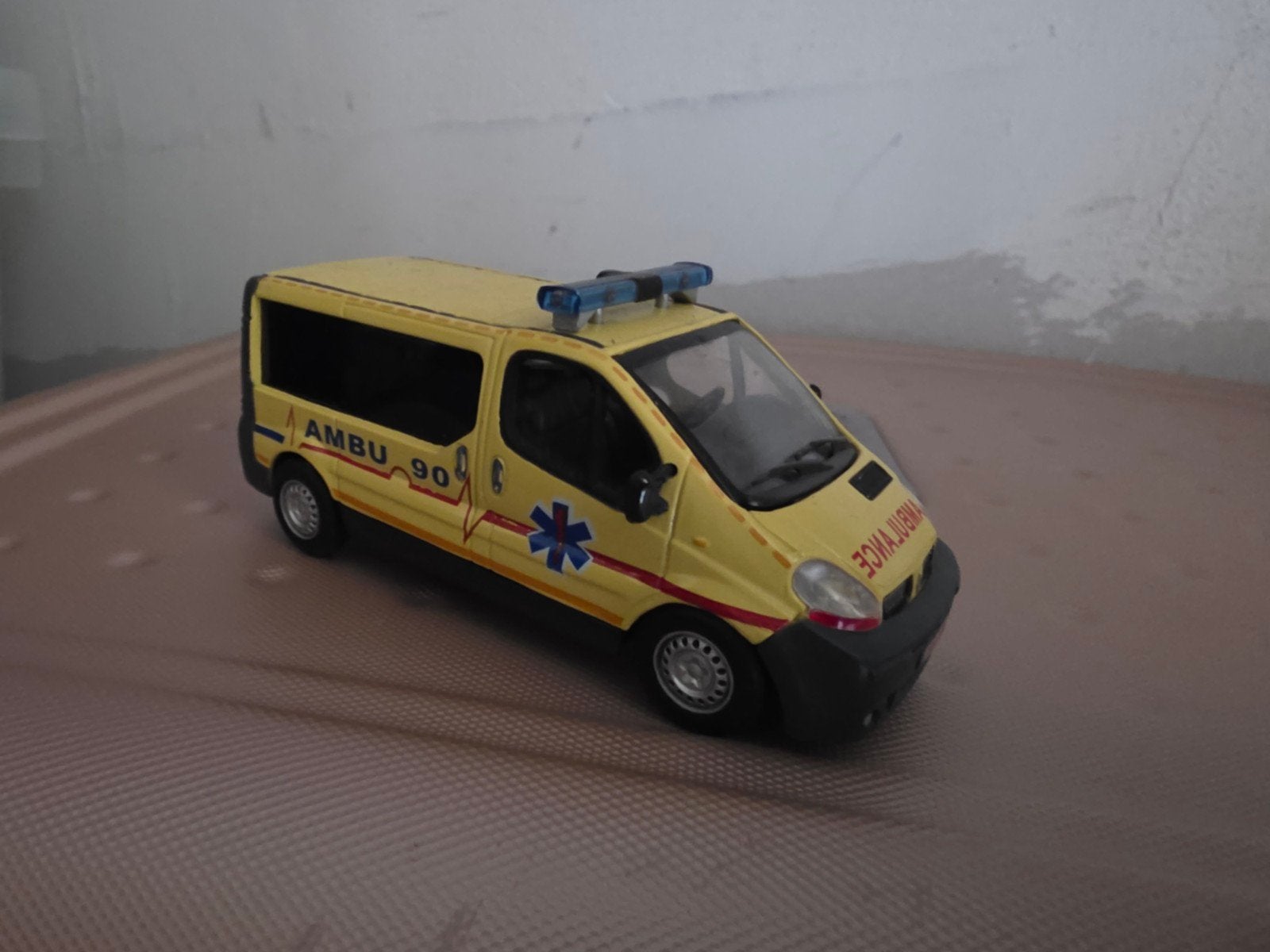 Cararama ambu 90 1/43, Ophalen of Verzenden, Groter dan 1:32, Auto, Overige merken