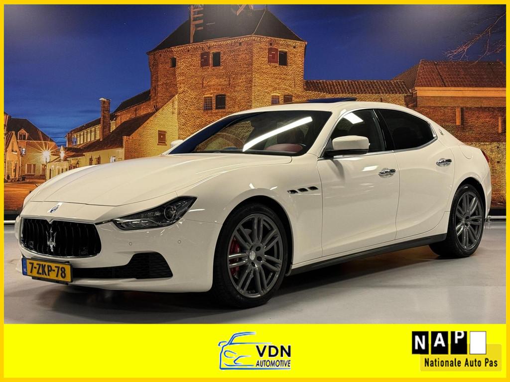 Maserati Ghibli 3.0 V6 D Automaat Schuifdak Leer Camera, Auto's, Maserati, Euro 5, Achterwielaandrijving, Gebruikt, Leder