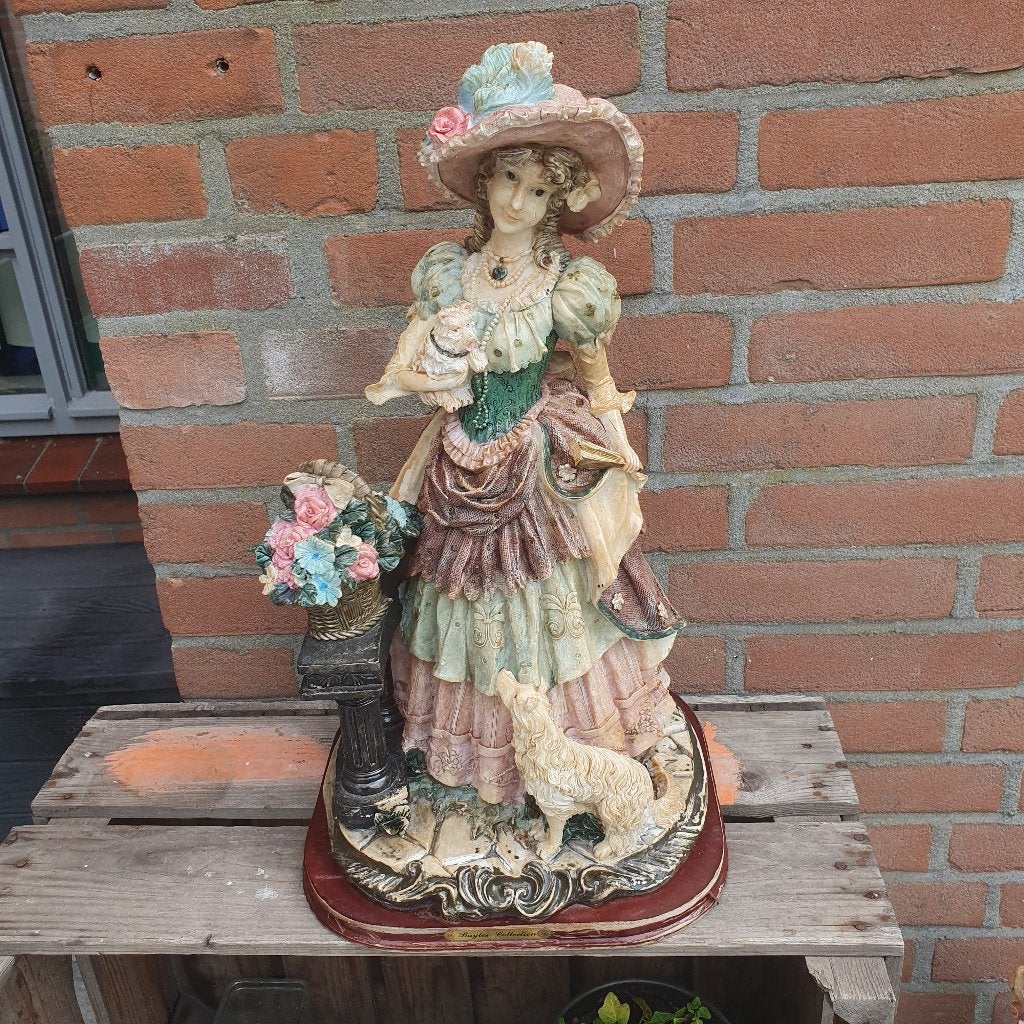 Vintage brocante beeld Lady with dog, Ophalen