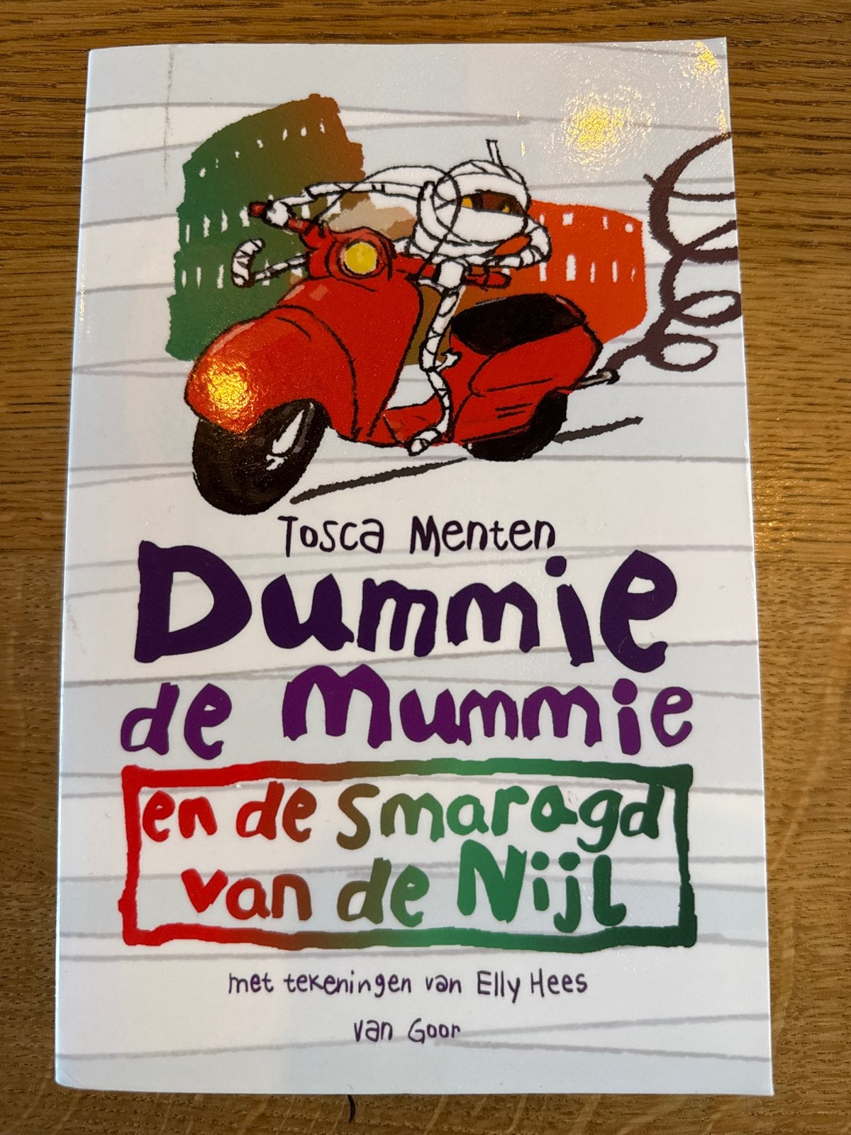 Dummie de Mummie en de Smaragd van de Nijl - Tosca Menten, Ophalen of Verzenden, Zo goed als nieuw, Fictie algemeen