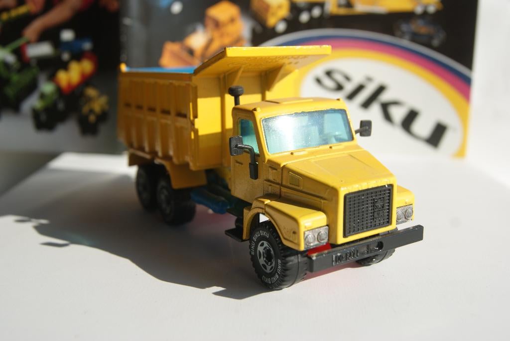 siku 2514 Volvo kiep wagen, Ophalen of Verzenden, Zo goed als nieuw, Bus of Vrachtwagen, SIKU