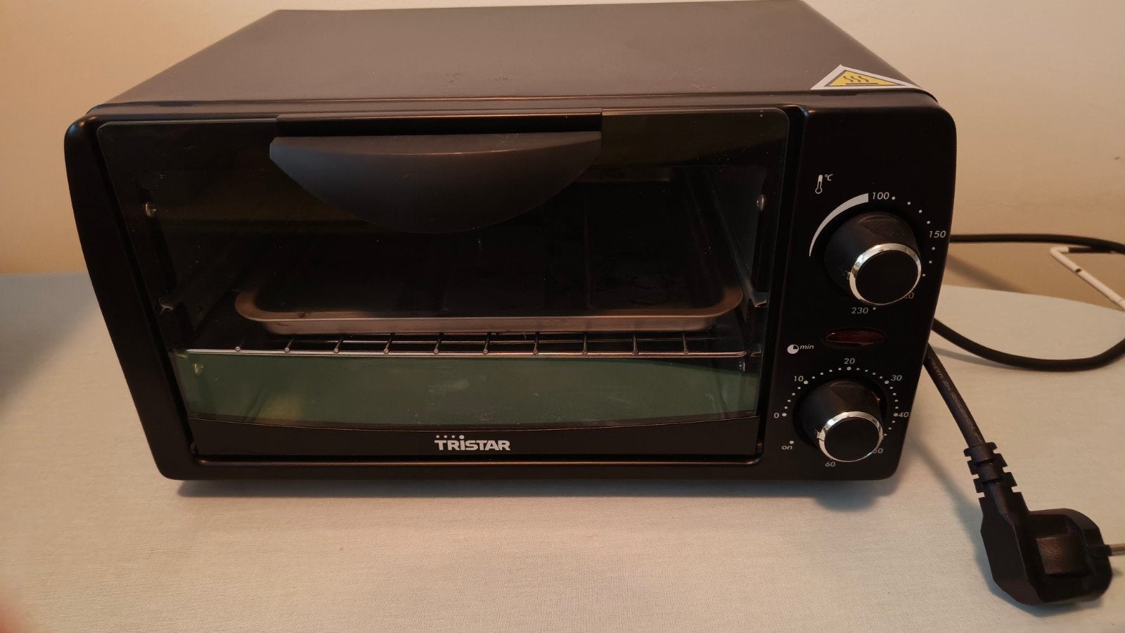 Tristar OV-1431 Compacte Oven - Ideaal voor Camping, Ophalen of Verzenden