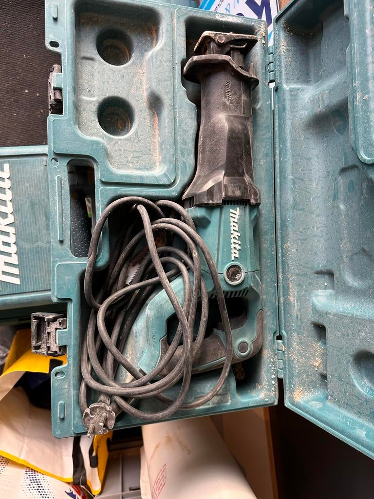 Makita Reciprozaag JR3051T - Krachtig en Betrouwbaar!, Doe-het-zelf en Verbouw, Gereedschap | Zaagmachines, Gebruikt, Reciprozaag
