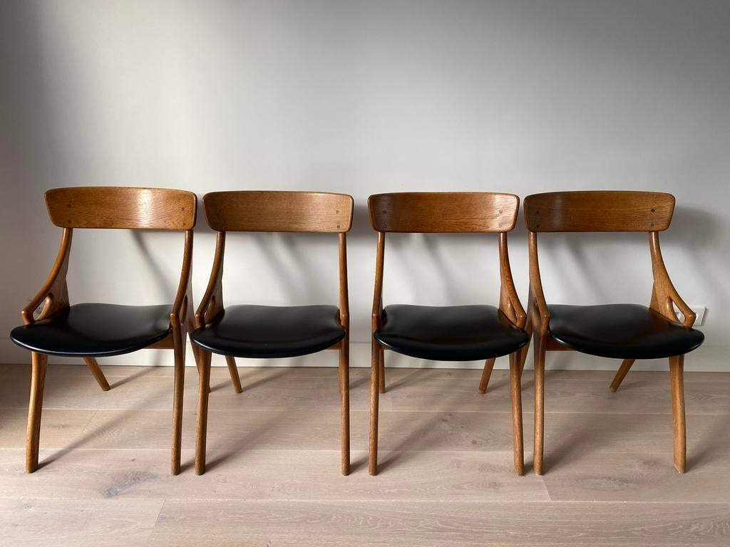 Prachtige Danish design stoelen van Arne Hovmand Olsen, Ophalen, Bruin, Zo goed als nieuw, Vier