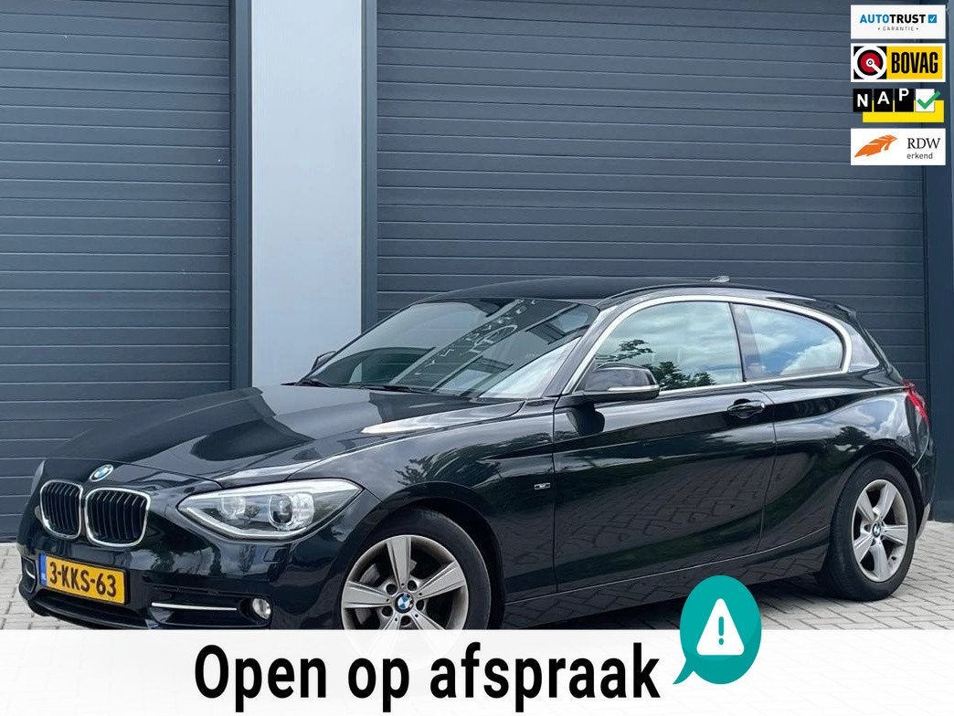 BMW 1-serie 116i EDE Business Sport / APK / LAGE KM / NAVI, Auto's, BMW, 1-Serie, Gebruikt, Euro 6, 4 cilinders