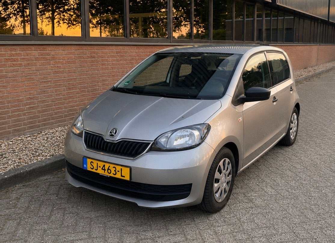 Skoda Citigo 1.0 60pk  2018 Grijs, Auto's, Skoda, Voorwielaandrijving, 4 stoelen, Origineel Nederlands, 24 km/l