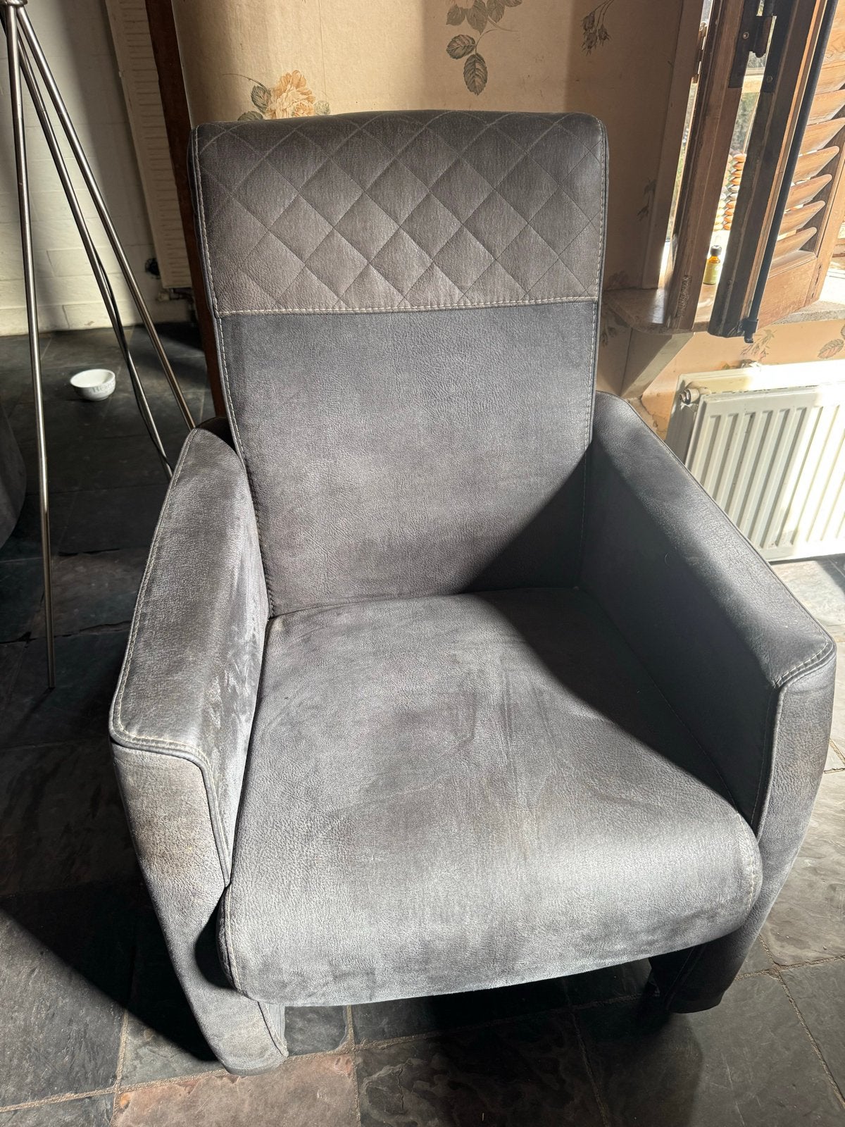4x Comfortabele eetkamerstoelen op wieltjes - Grijs, Gebruikt, Ophalen of Verzenden, Vier, Stof