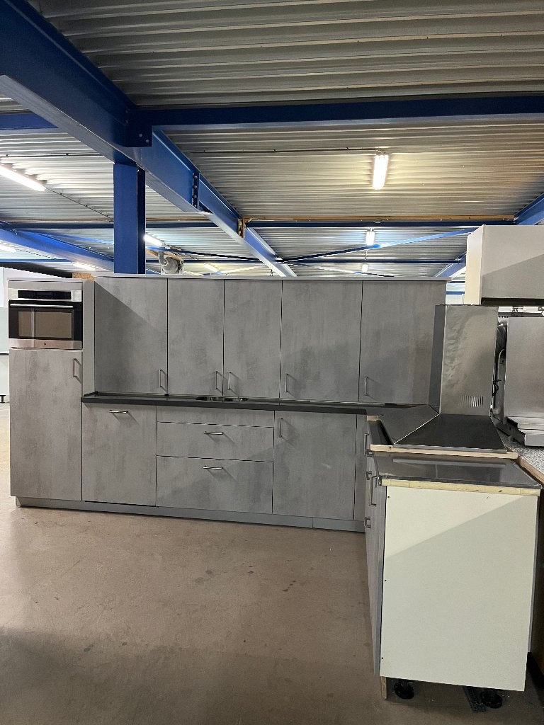 Keuken Compleet met APP 120Keukens op voorraad Nr. 3015, Ophalen, Overige kleuren, Greeploos, Hoekkeuken