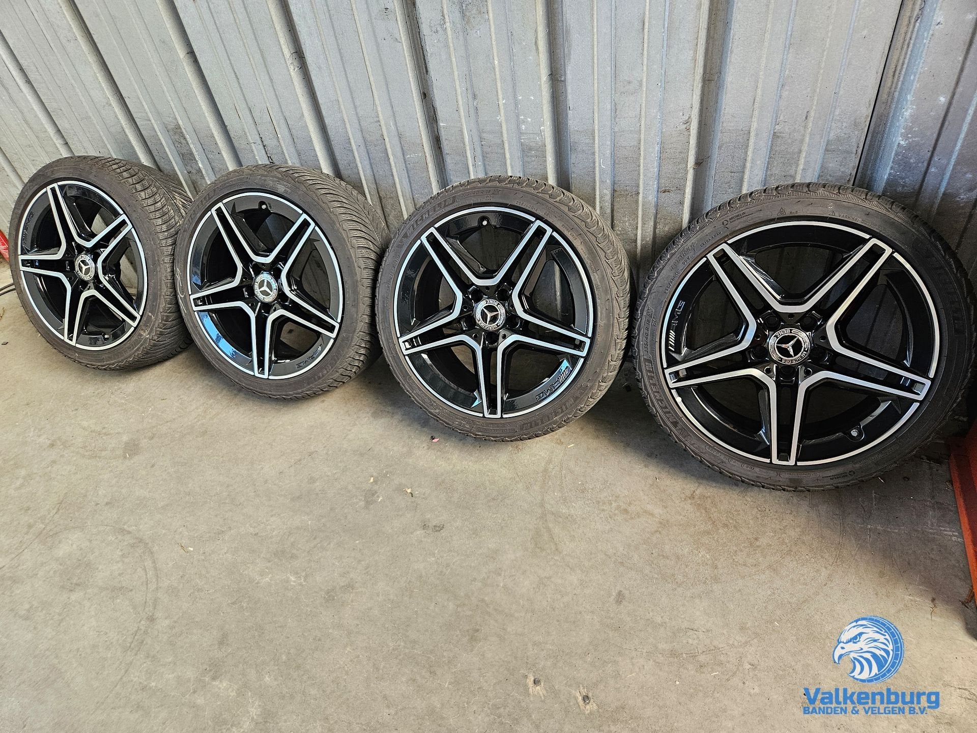 6mm! Originele Mercedes A35 W177 AMG 4Matic 18 inch zwarte v