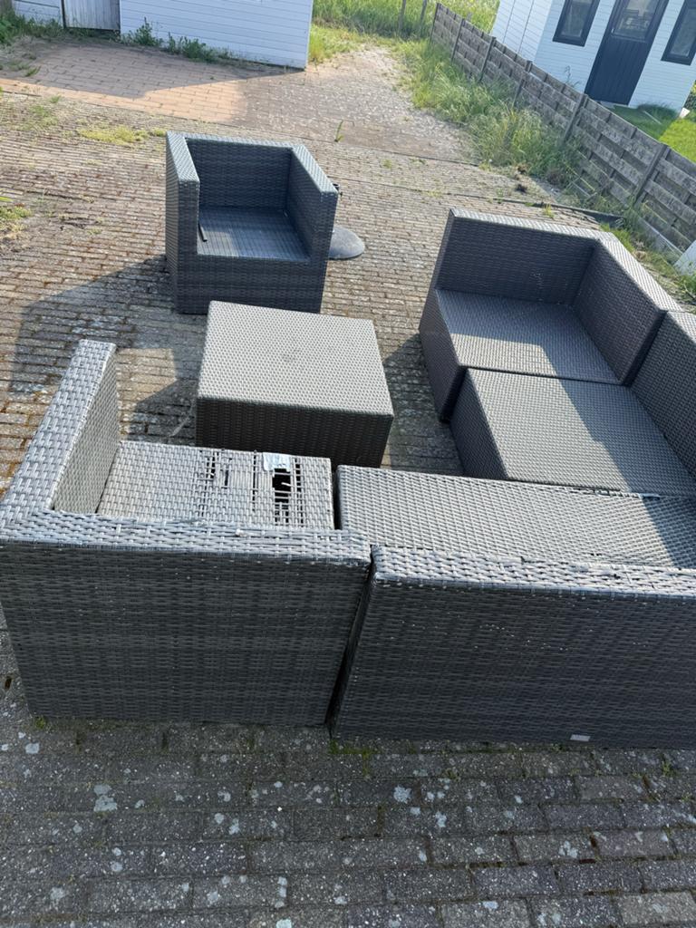 Gratis loungeset met kussens, Ophalen, 5 zitplaatsen, Gebruikt, Bank