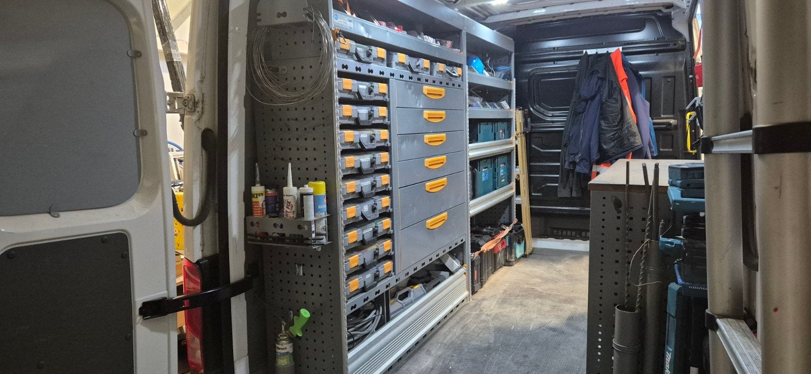 Storevan bedrijfswageninrichting VW Crafter L3H3, Doe-het-zelf en Verbouw, Ophalen, Gebruikt, Gereedschapsopslag, Overige merken