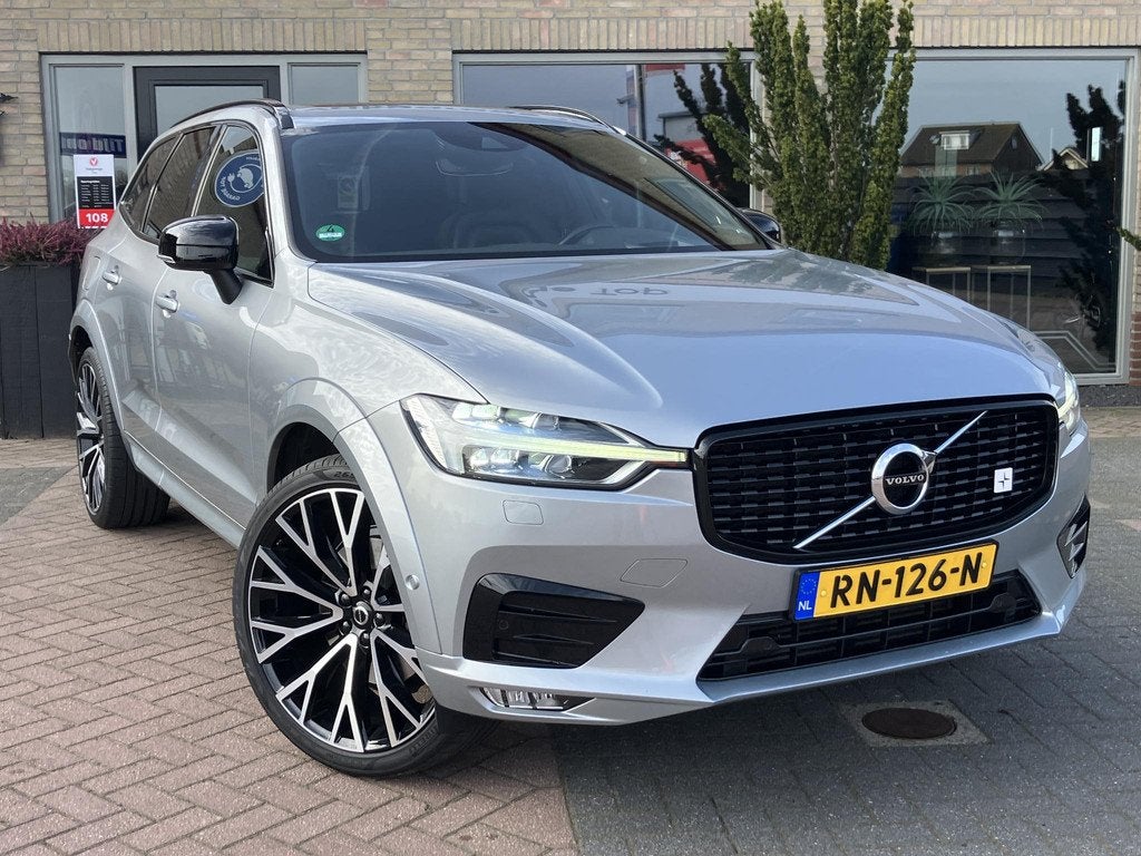 Volvo XC60 2.0 T5 AWD R-Design | HUD | Pano | Trekhaak | All, Auto's, Volvo, Automaat, Gebruikt, Euro 6, 4 cilinders
