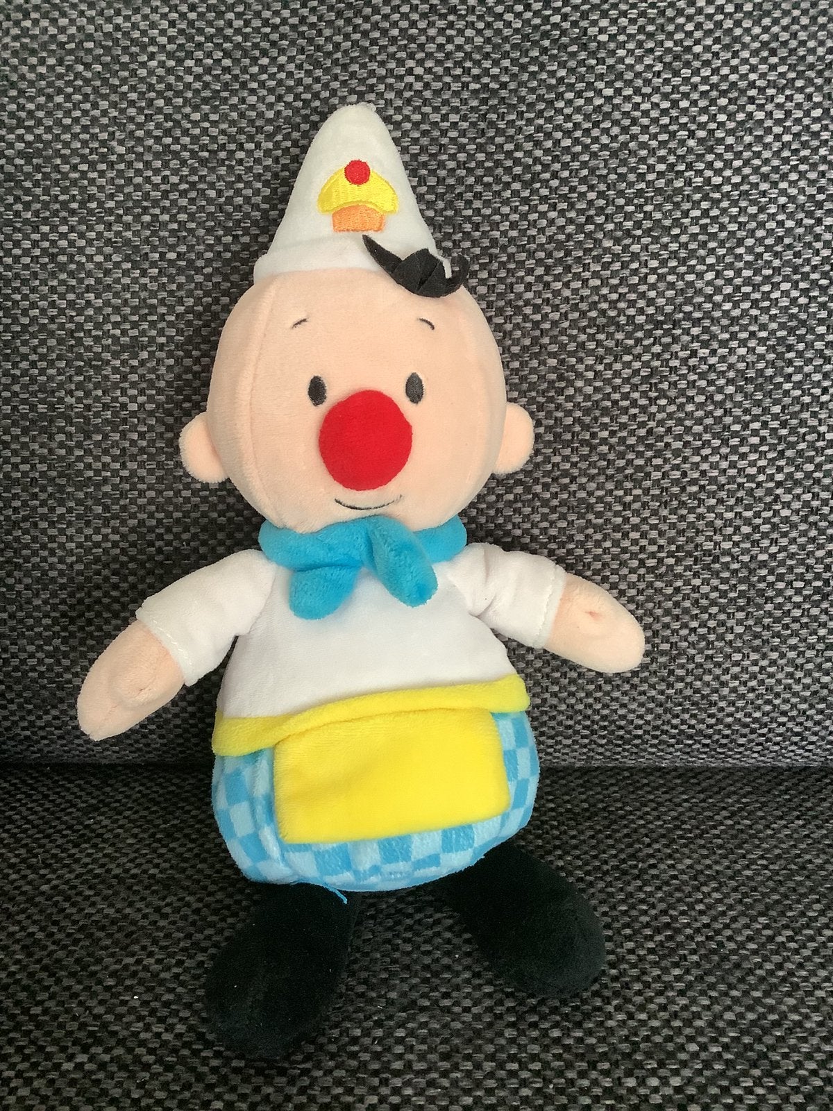 Bumba pluche knuffel bakker cupcake ca 24 cm, Ophalen of Verzenden, Zo goed als nieuw, Overige typen