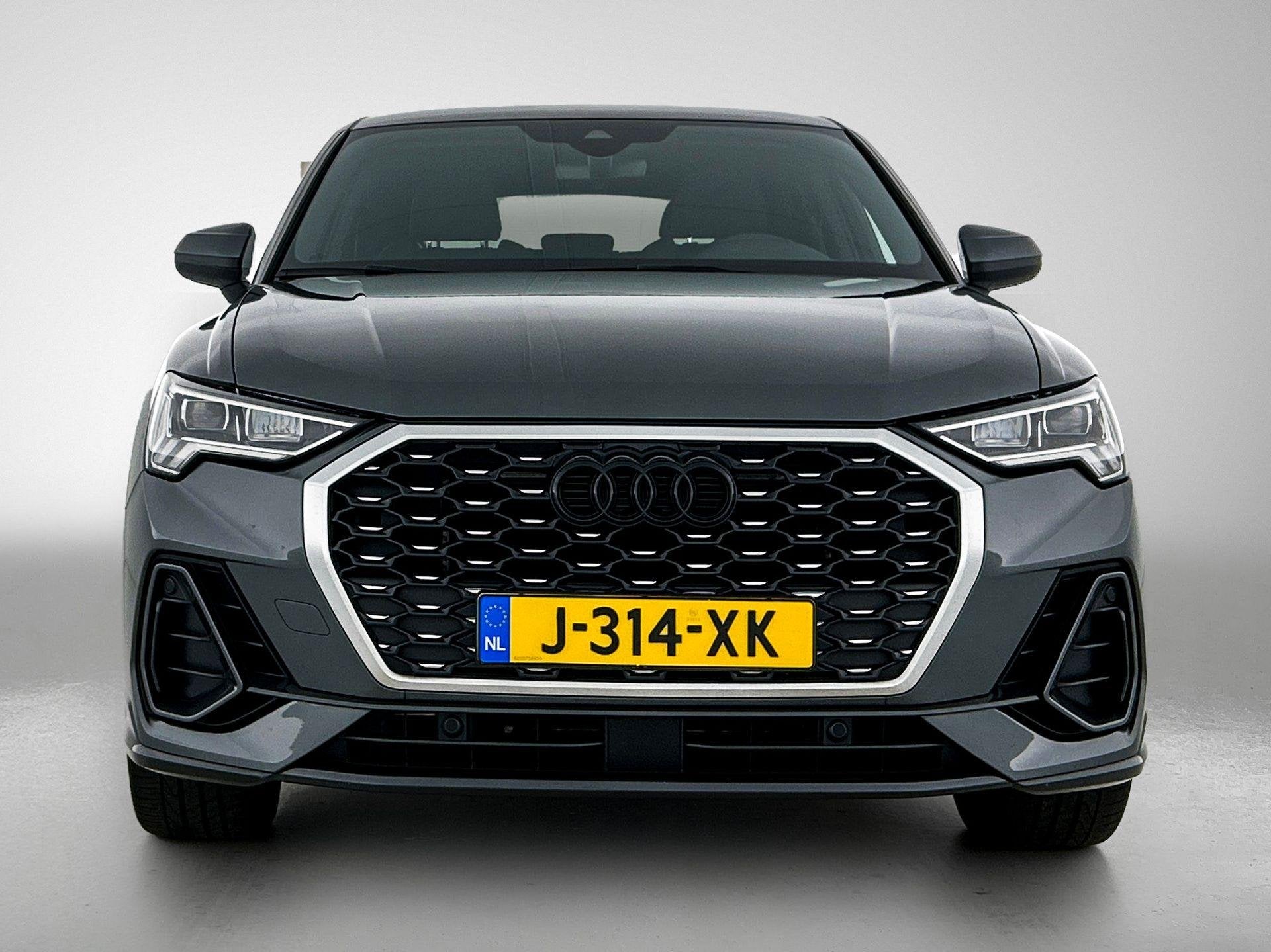 Audi Q3 Sportback 35 TFSI S Edition 150 PK | S-line | Automa, Auto's, 12 maanden, 4 cilinders, 1505 kg, Leder en Stof