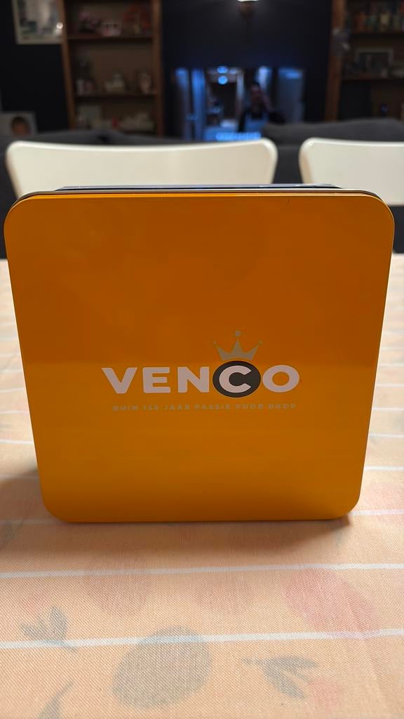 Venco bewaarblik 'Ruim 135 jaar passie voor drop', Ophalen of Verzenden, Gebruikt, Overige, Overige merken