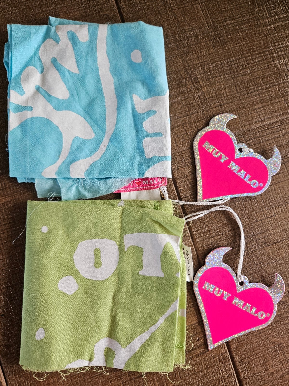 2 Muy Malo Sjaals - Nieuw met labels, Muy Malo, Ophalen of Verzenden, Nieuw, Sjaal