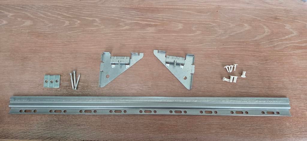 Ikea Eket wandrail ( ophangsysteem ) van 70 cm, Ophalen of Verzenden