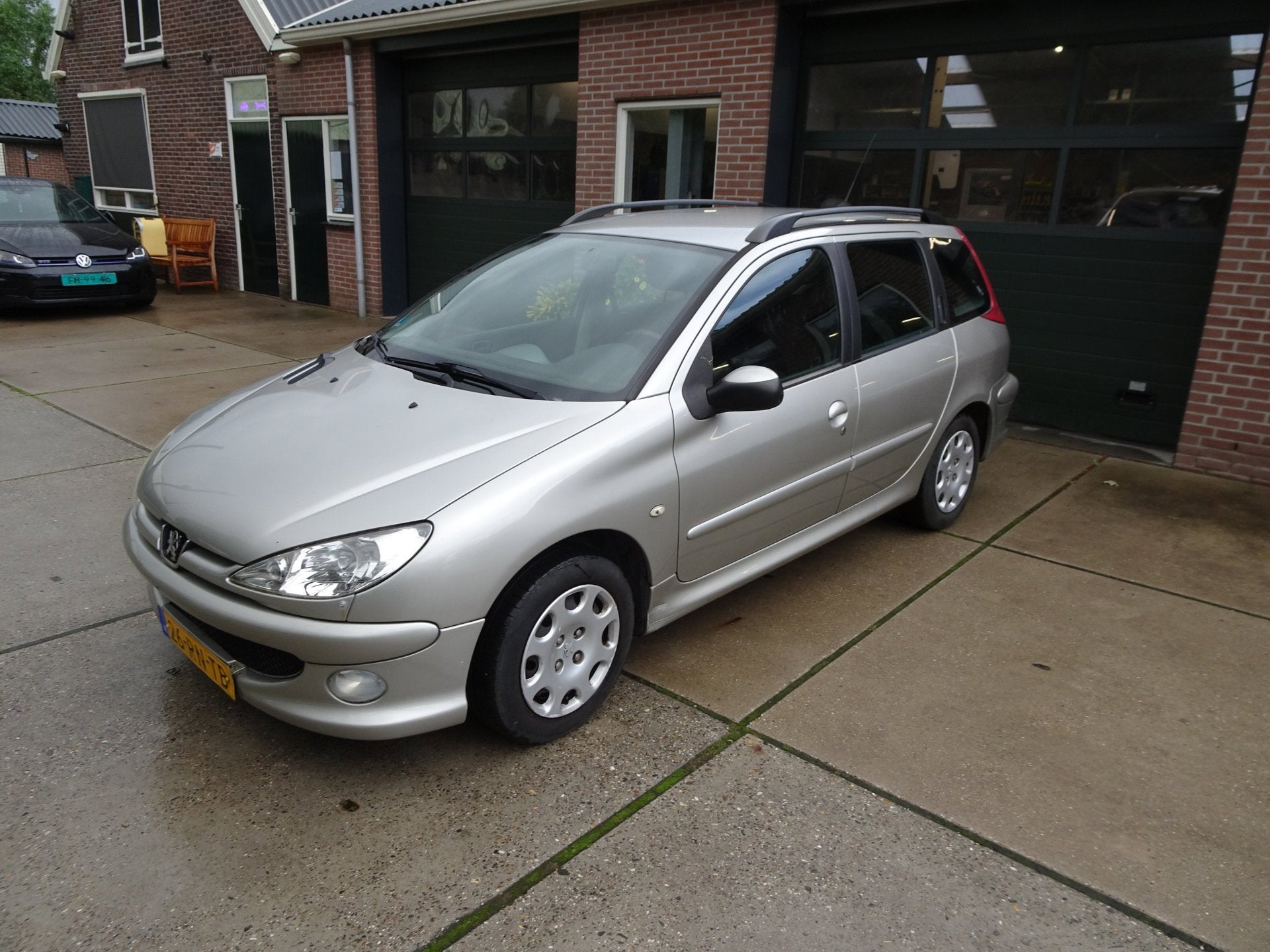 Peugeot 206 1.4 Air-line 2, Voorwielaandrijving, 4 cilinders, Origineel Nederlands, Bedrijf