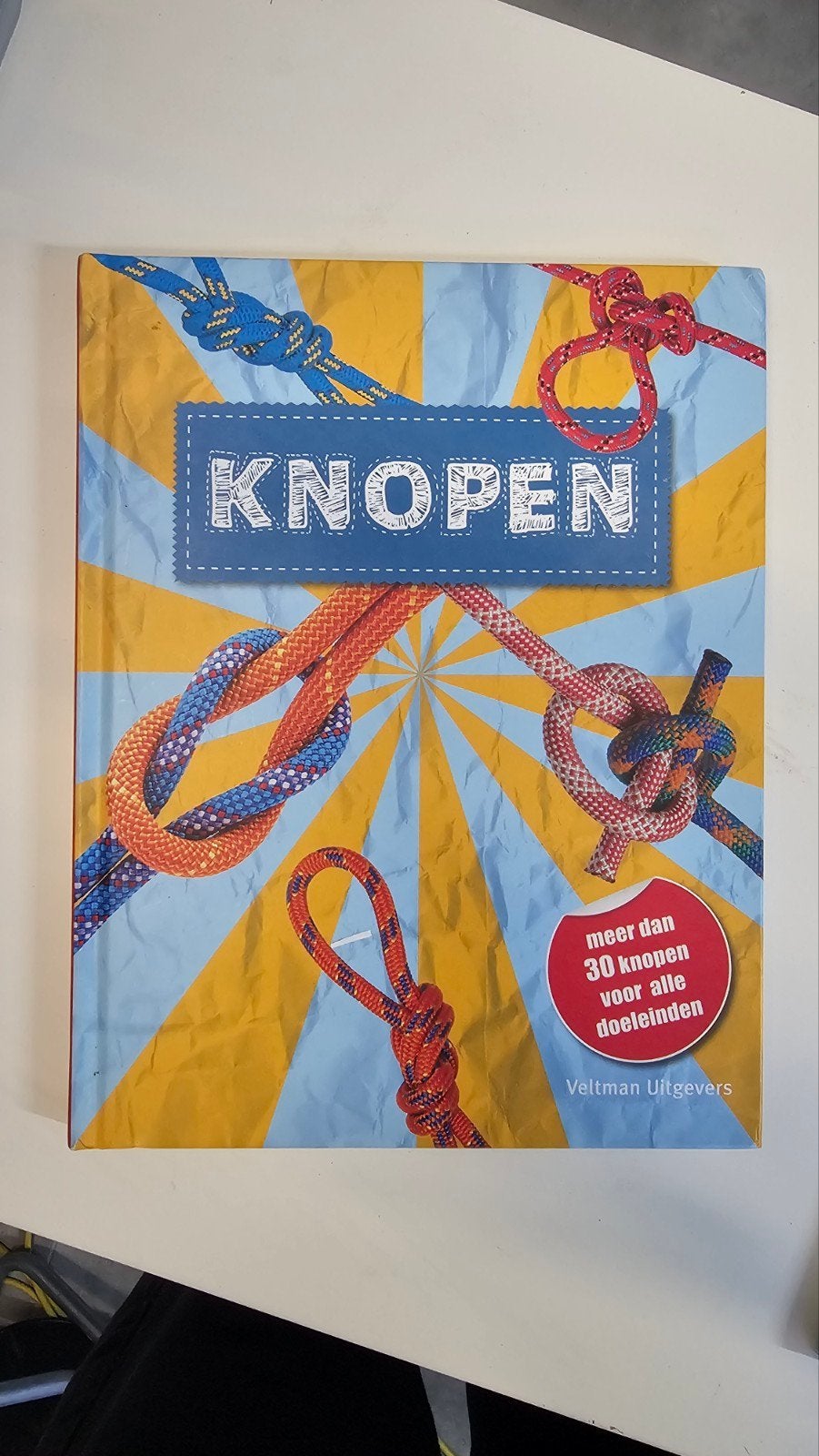 Knopen: Meer dan 30 knopen voor alle doeleinden, Ophalen of Verzenden, Zo goed als nieuw, Overige onderwerpen, Veltman Uitgevers