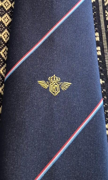 KLM stropdas klassiek logo en modern onderaan, Ophalen of Verzenden, Nieuw, Overige typen