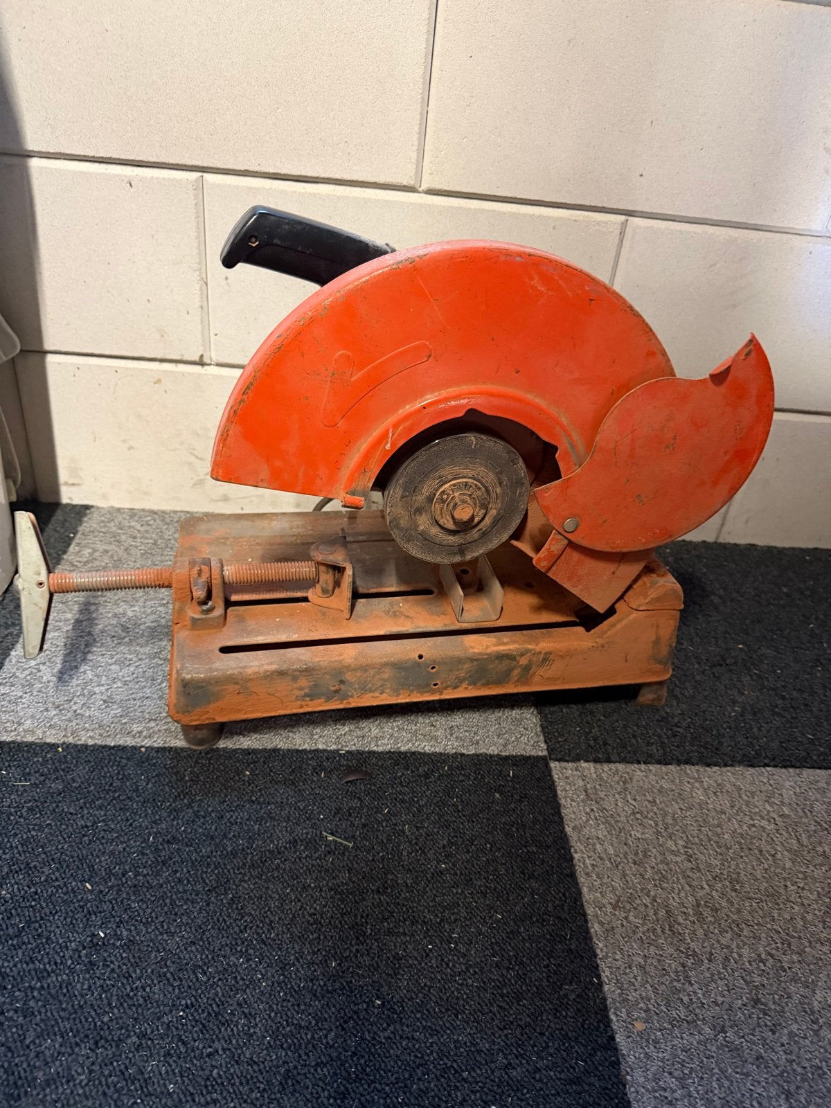 Robuuste afkortzaag - Ideaal voor metaalbewerking, Ophalen, Gebruikt, 70 mm of meer, Afkortzaag