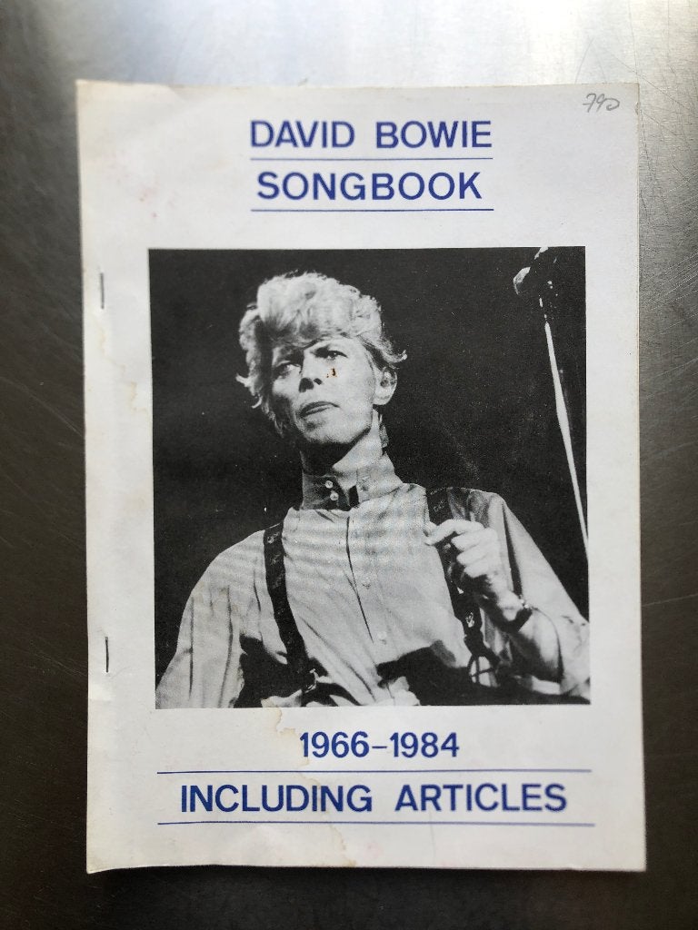 David Bowie Songbook 1966–1984 – Including Articles, Ophalen of Verzenden, Gelezen, Artiest