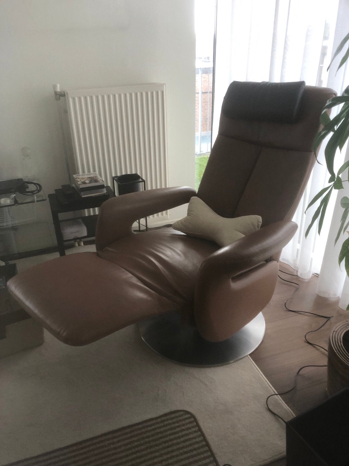 Leren Prominent relaxfauteuil met elektrische verstelling, Ophalen, Gebruikt, 100 tot 125 cm, Leer