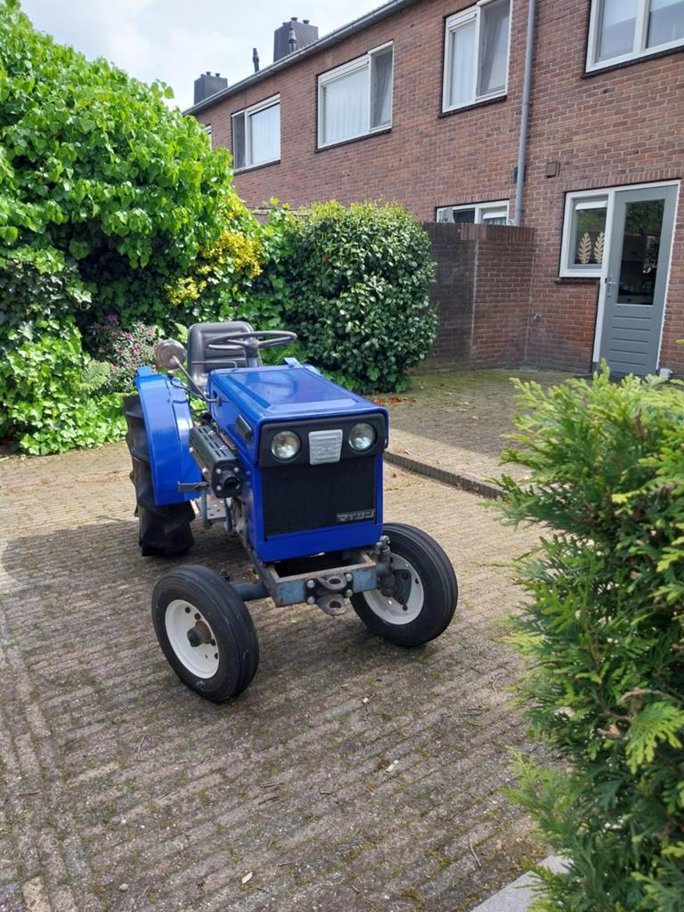 Mitsubishi D1300 tractor, Zakelijke goederen, Agrarisch | Tractoren, Ophalen, Tot 80 Pk