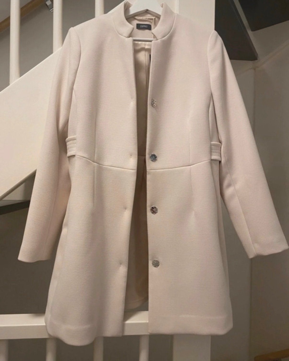 Nieuwe Esprit witte coat, Kleding | Dames, Ophalen of Verzenden, Nieuw, Maat 38/40 (M), Wit