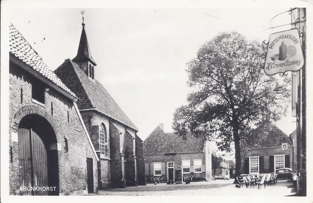 Bronkhorst Oude Gelopen Ansichtkaart ( B419), Ophalen of Verzenden, 1940 tot 1960, Gelopen